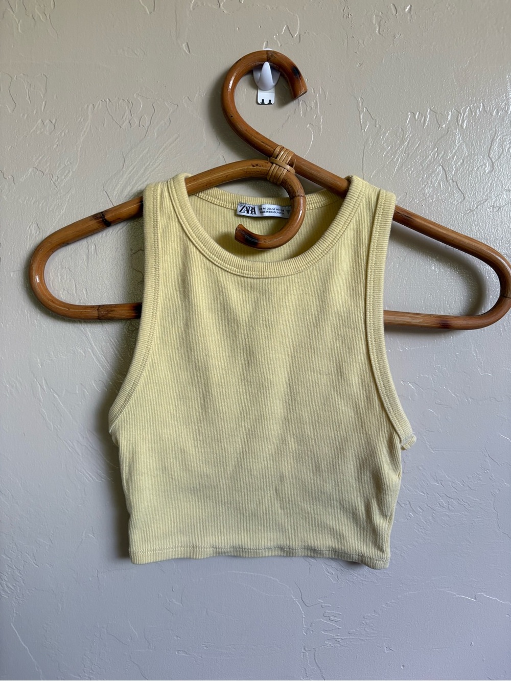 Zara Light Butter Yellow Cropped Ribbed Basic Tank Top Size Medium